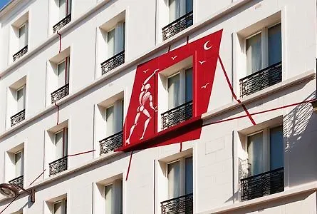 Szálloda Des Academies Et Des Arts