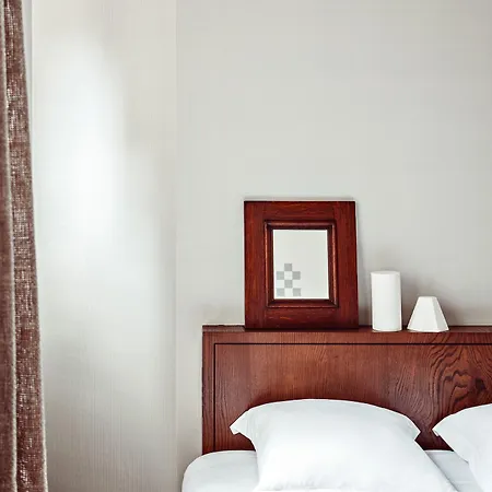 Hotel Des Academies Et Des Arts 4*