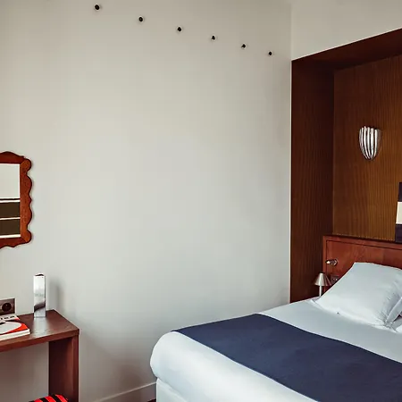 Hotel Des Academies Et Des Arts Paris