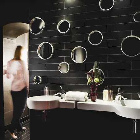 Hotel Des Academies Et Des Arts 4*