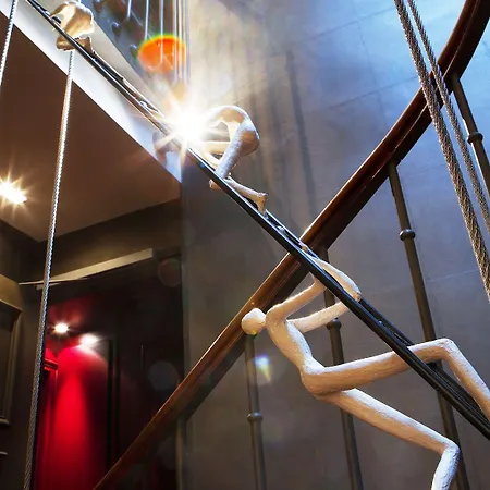 Des Academies Et Des Arts 4* Paris