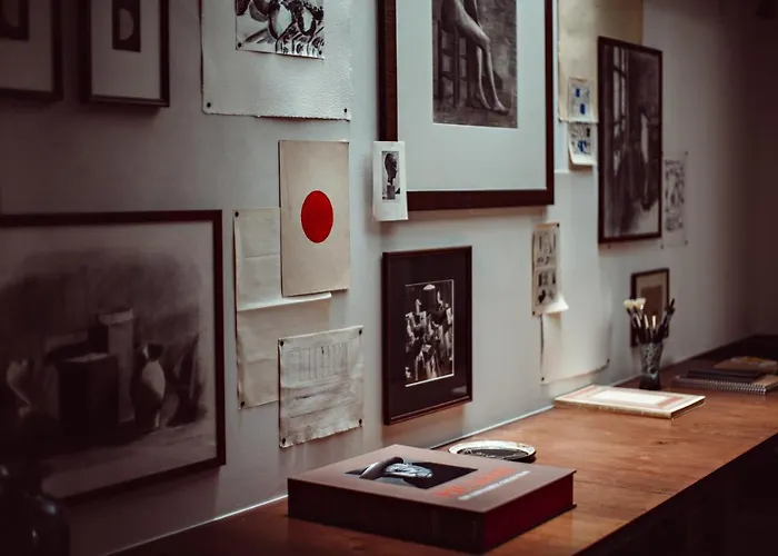Des Academies Et Des Arts باريس