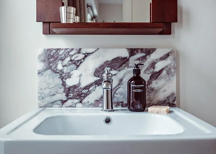 Des Academies Et Des Arts باريس