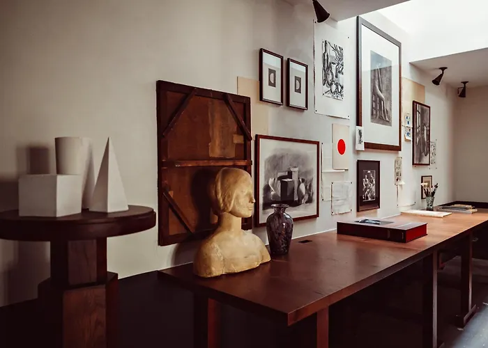 Des Academies Et Des Arts