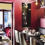 Des Académies Et Des Arts Hotel Parigi